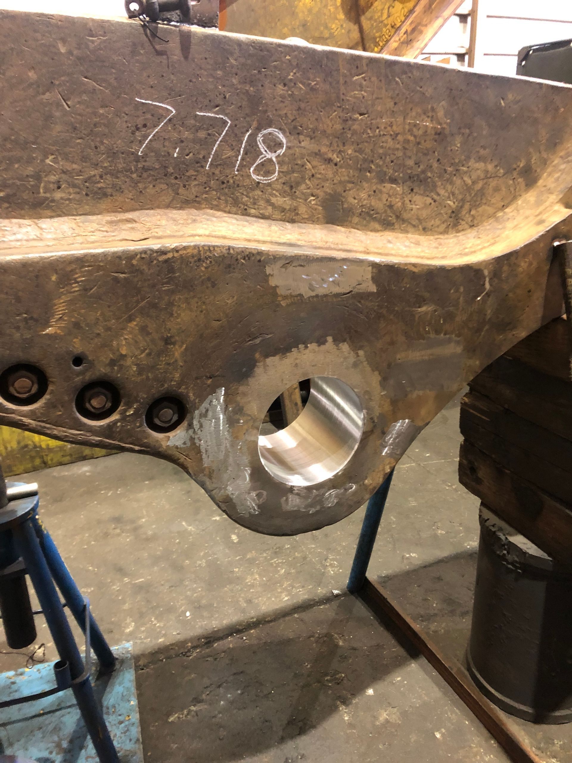 Excessively worn Genesis GXP 1000R Mobile Shear Main Frame and Knife