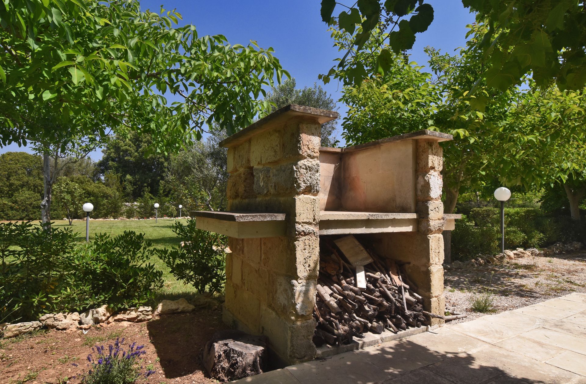 esterni giardino masseria
