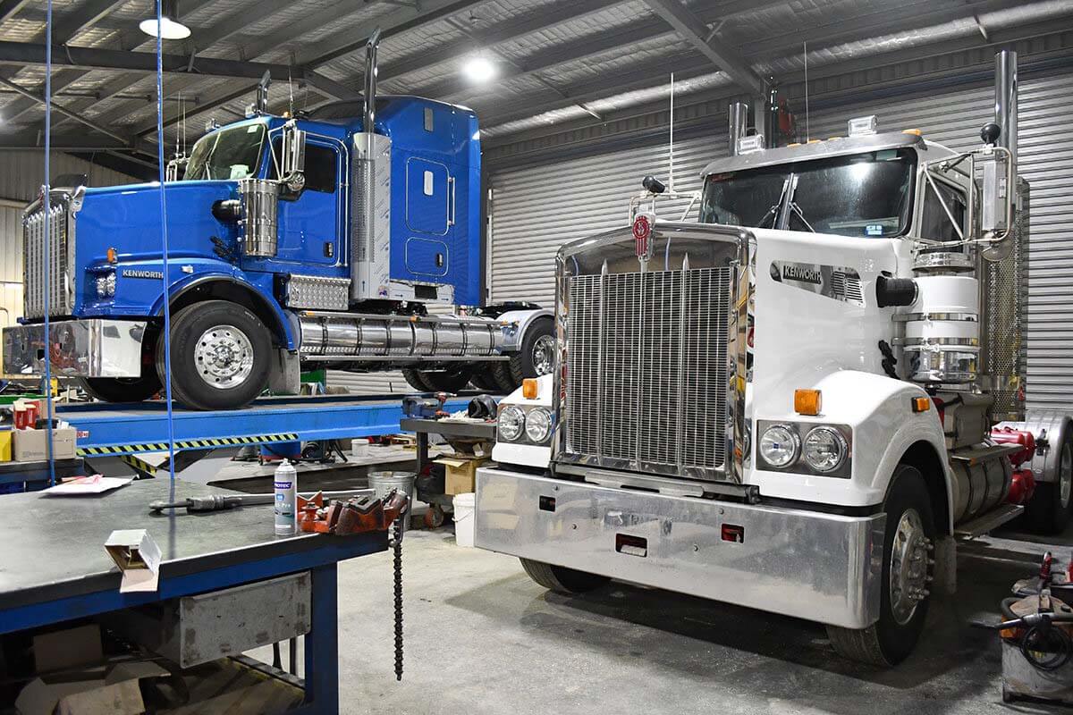 Truck hoist at Hydrautech Ballarat for hydraulic repairs