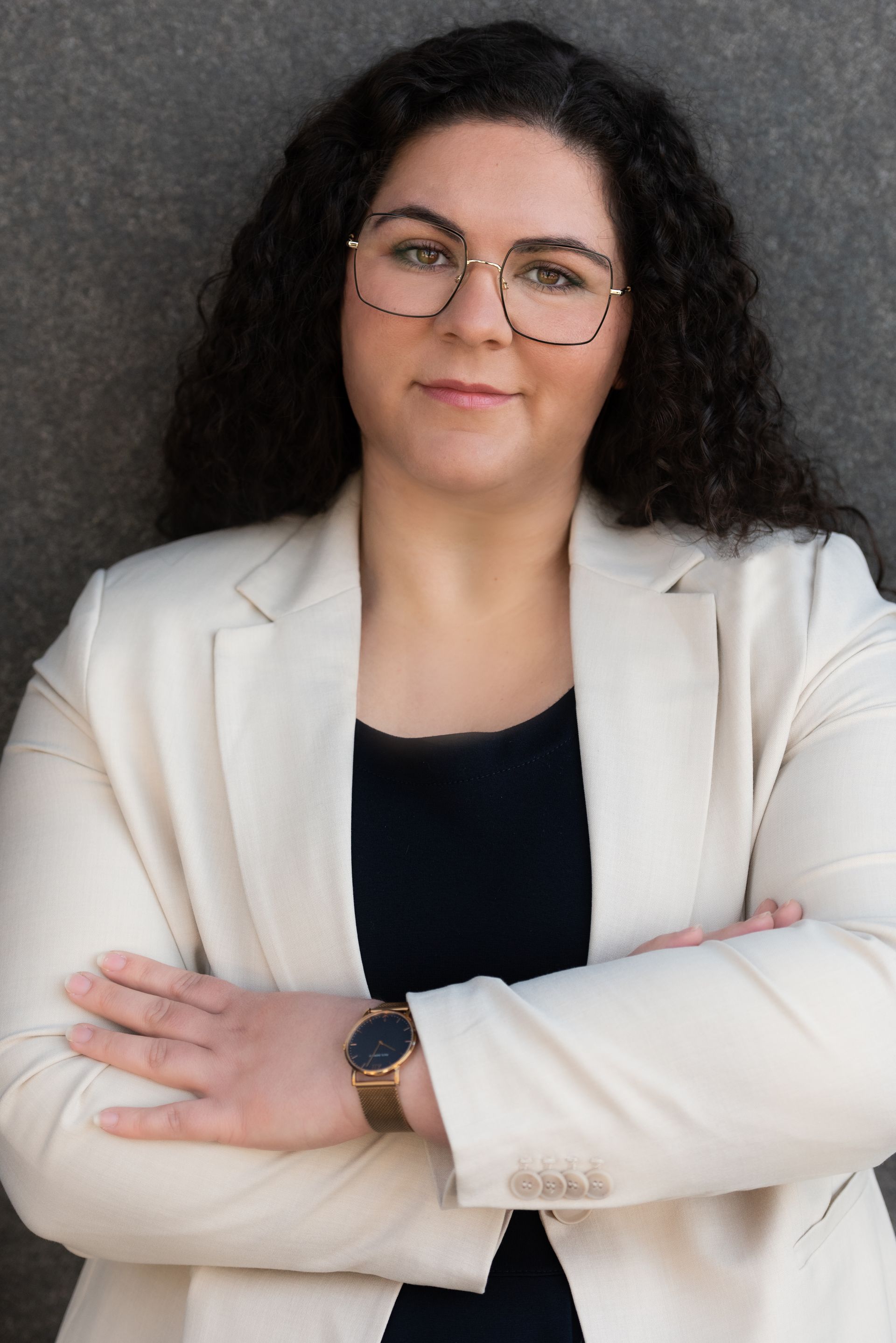 Portrait photo of Sarah Weinberg