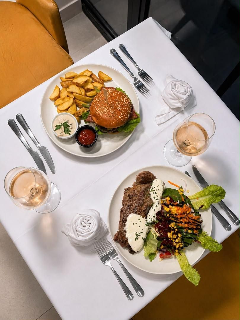 Plato servido en el Bar & Restaurante del Hotel Blanca Maris en Fuengirola.