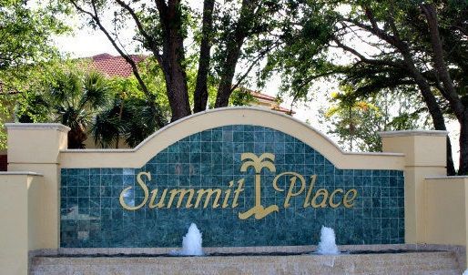 Summit Place Naples
