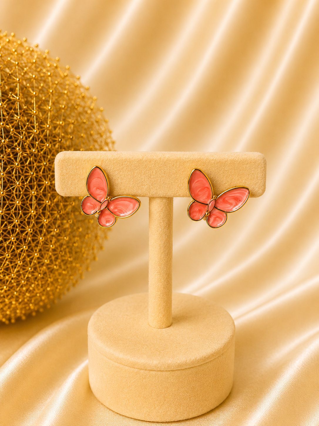 ✨ Vlinder met gouden randen oorbellen ✨