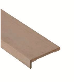 Gradino in legno con bordo arrotondato, colore marrone chiaro.
