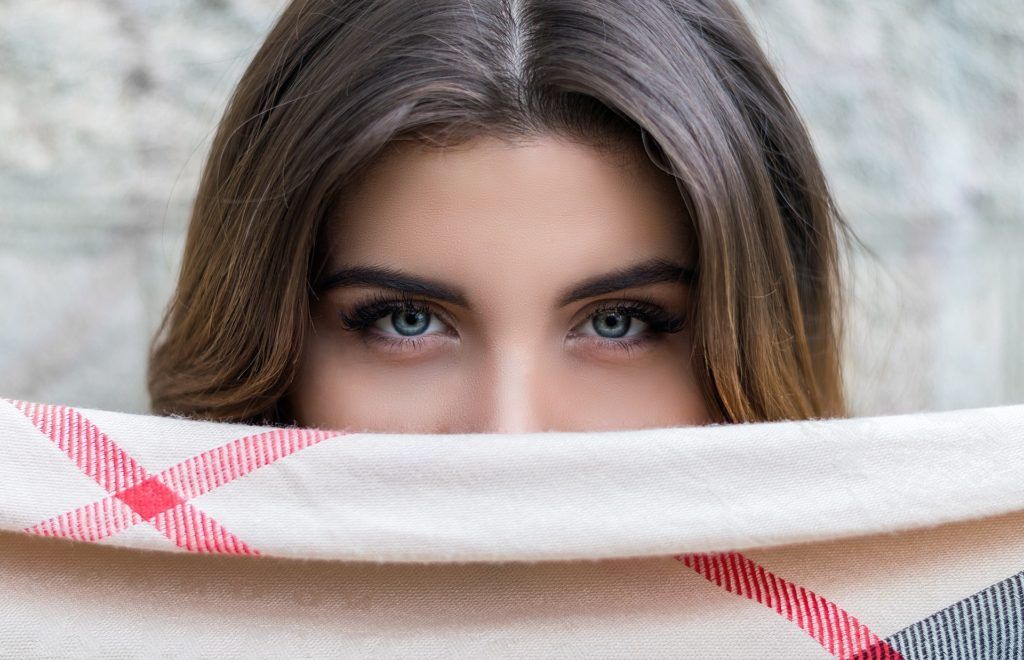 eyelid lift