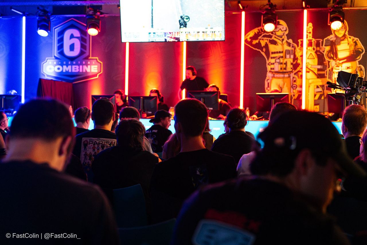 Audience in front of the stage at the sold-out final