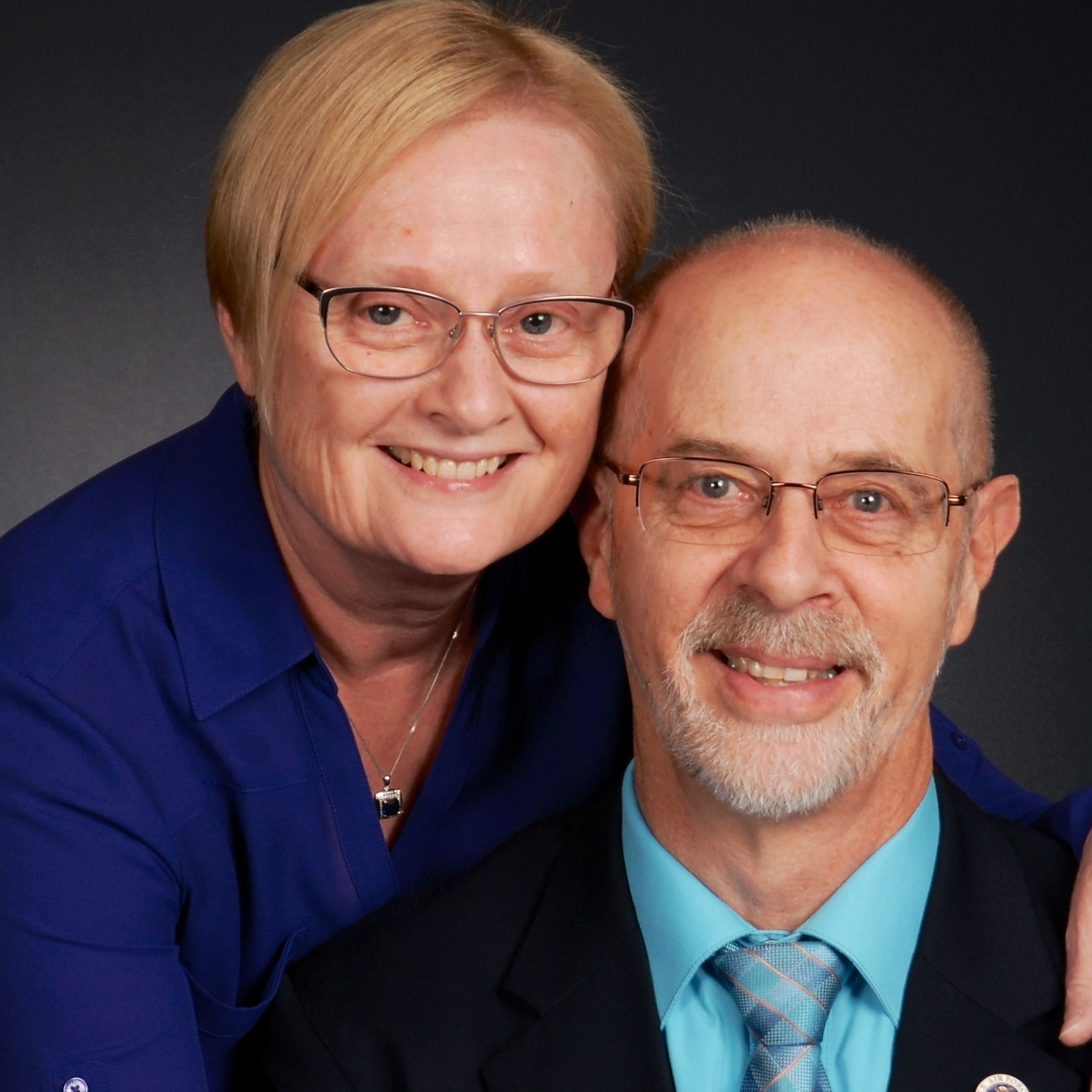 Dr Jay Knoles