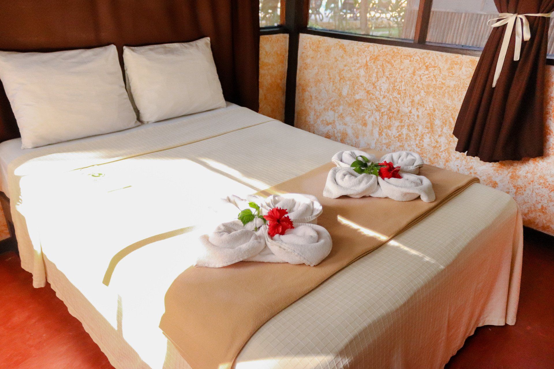 Cama Doble de Cabaña del Hotel Kin Balam
