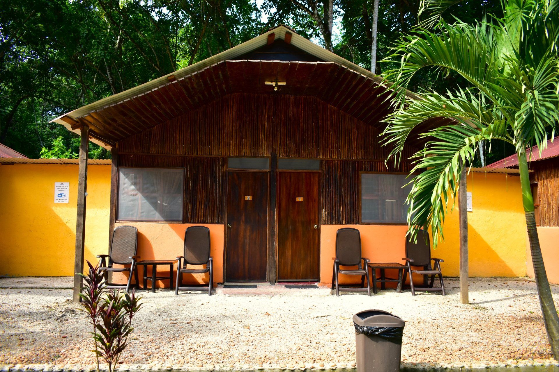 Cabaña Triple Privada en Kin Balam Hotel