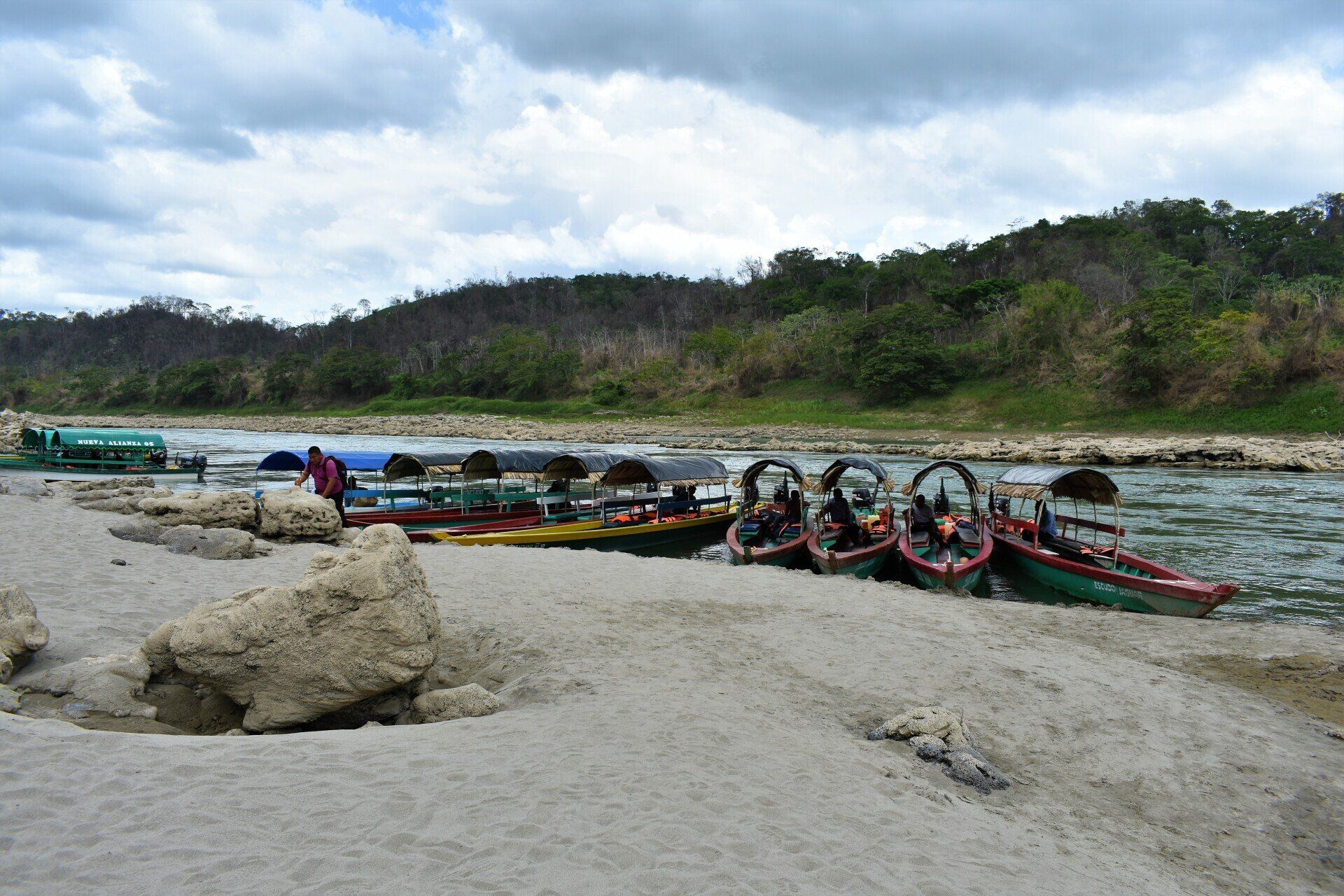 Laguna en Palenque, Hotel Kin Balam