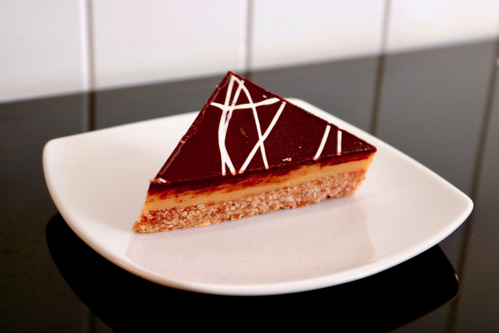 Black Swan Cafe and Coffee Mermaid Waters, Australia