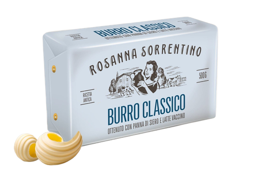 Confezione di burro Rosanna Sorrentino Burro Classico con una patatina e riccioli su sfondo bianco.