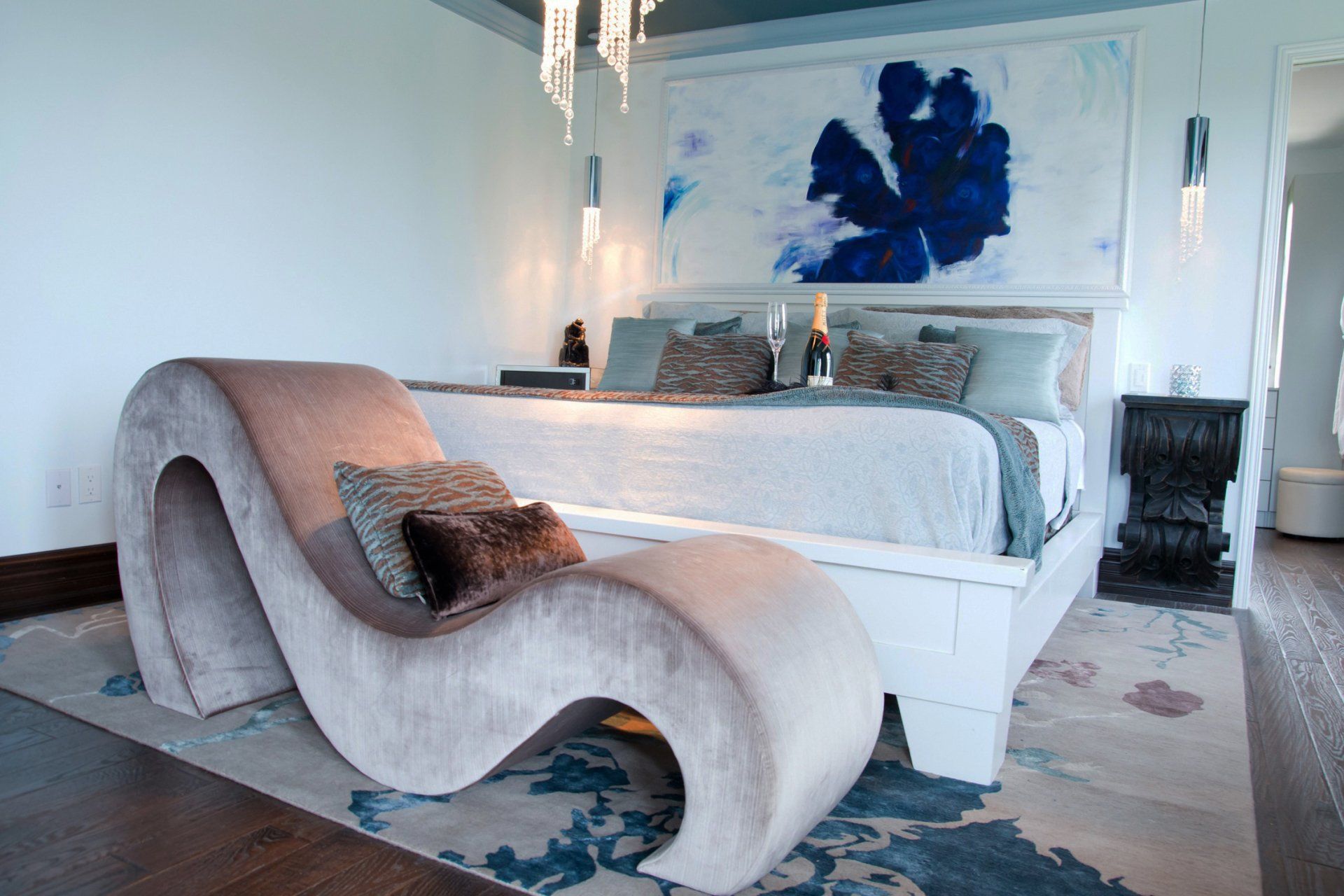 art installation, interior design tips, displaying art, art at home, art collections, k klucowicz