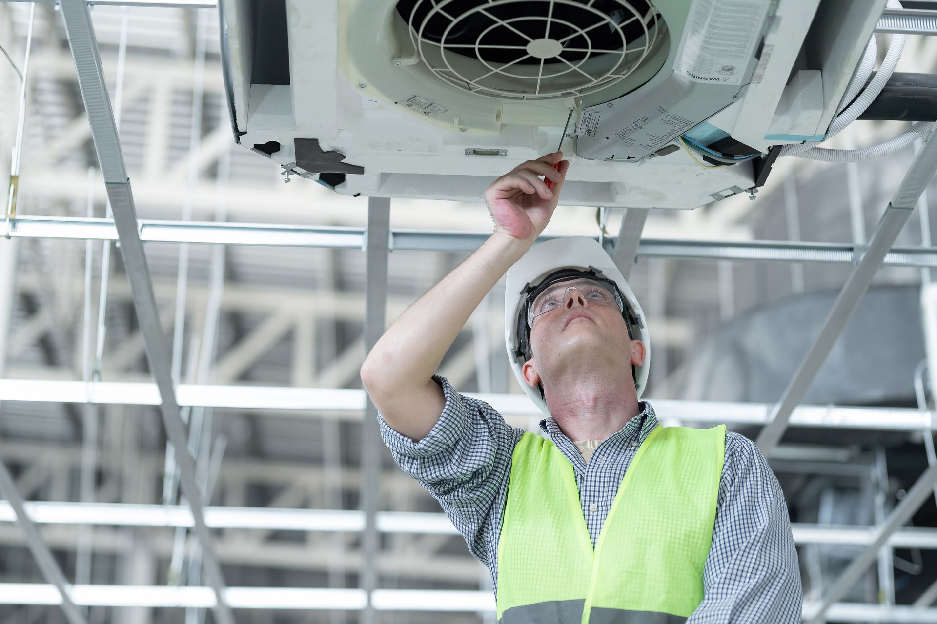 commercial hvac technician