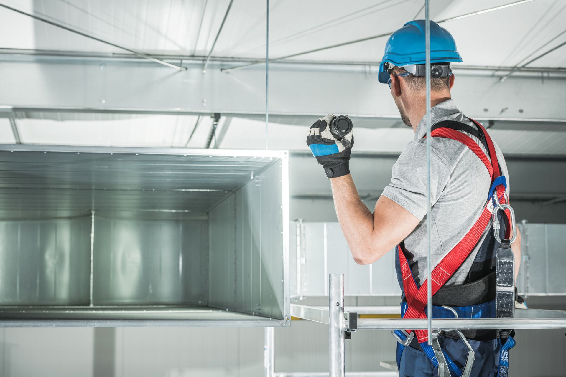 poor duct design causing static pressure
