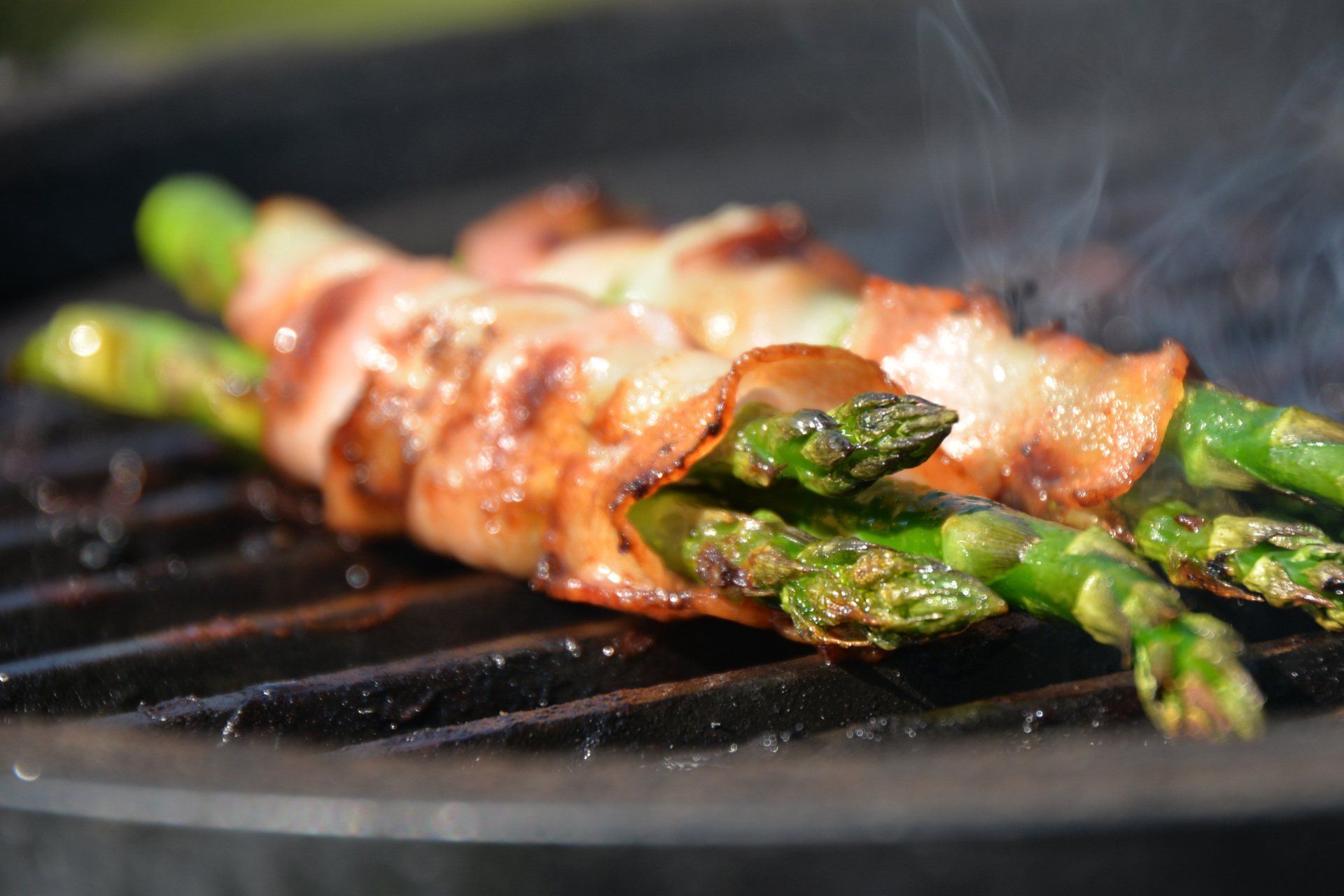 Grilled Asparagus w/ Bacon
