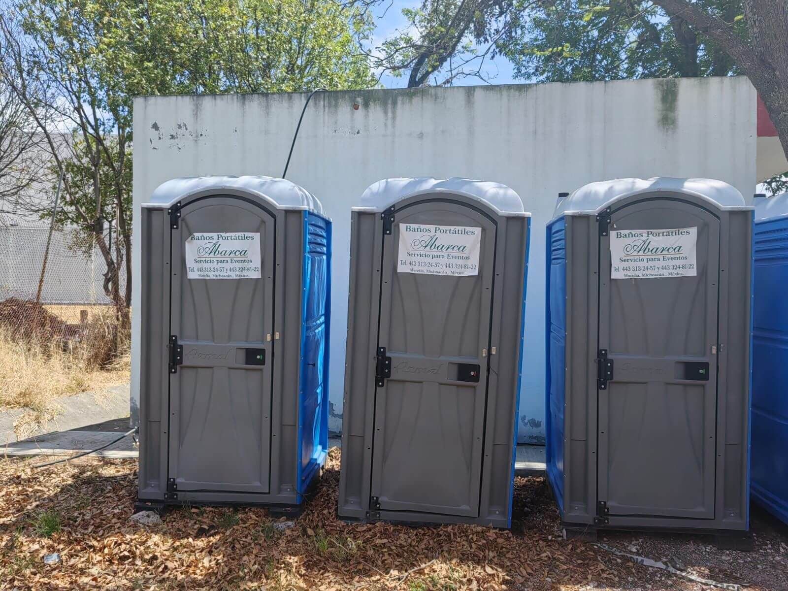 Sanitarios Portátiles Abarca -Traslado y colocación de sanitarios portátiles 