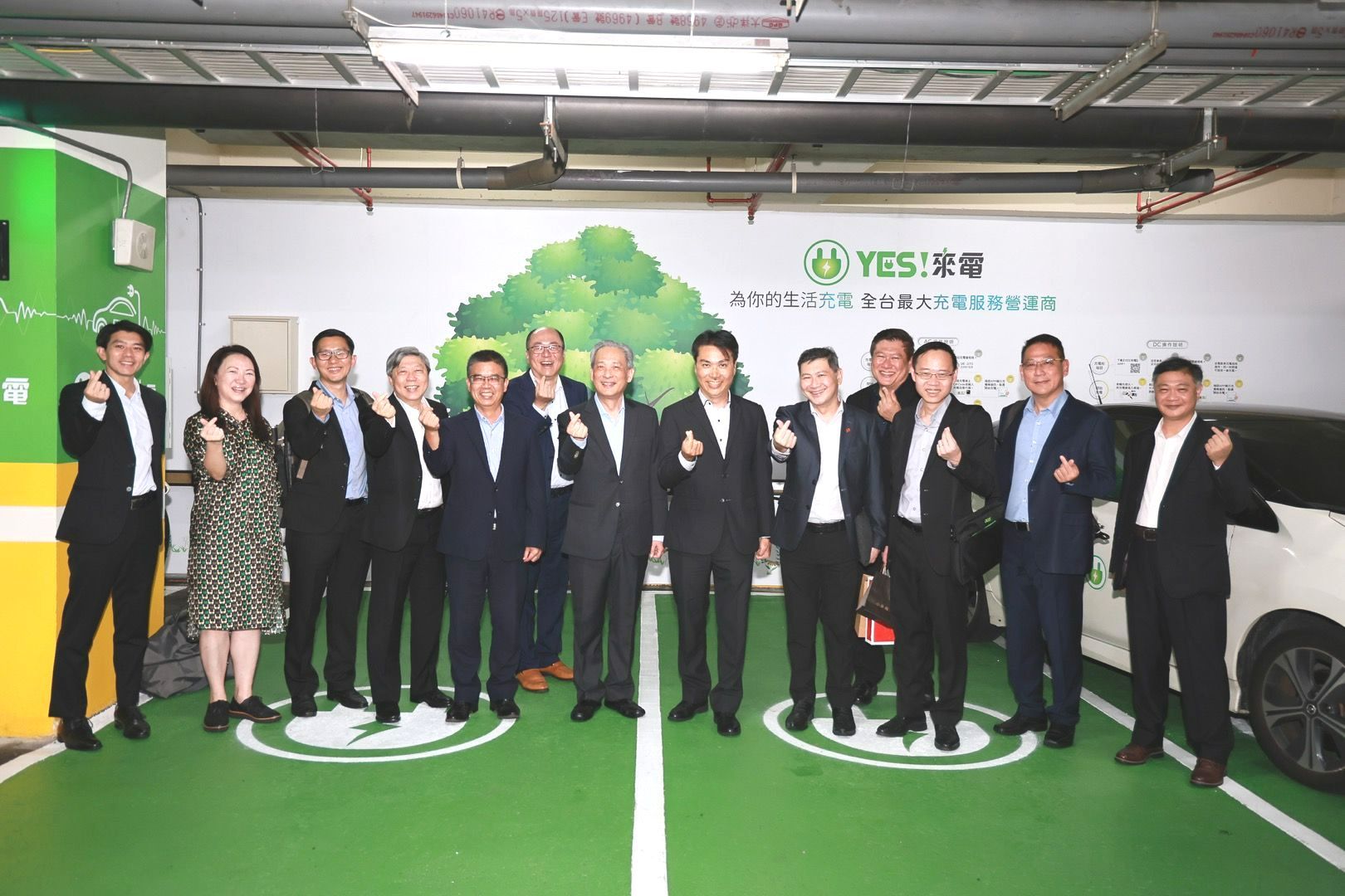 星國充電樁標案進展滿意! ChargEco率團訪裕電俥電 星國充電樁標案進展滿意! ChargEco率團訪裕電俥電