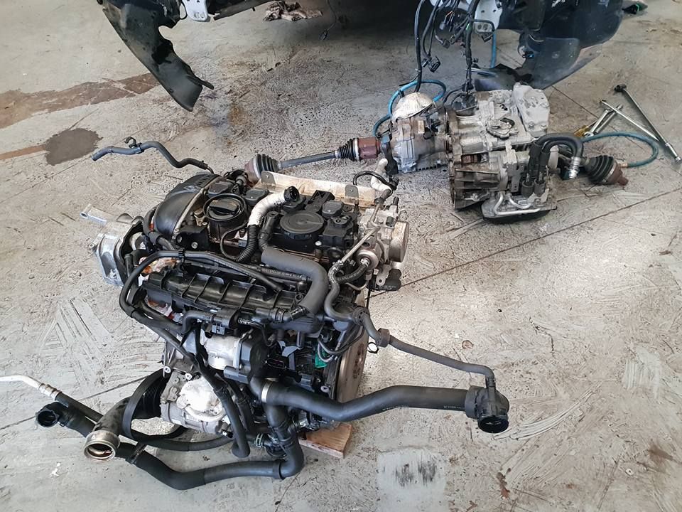 Transmission Repairs Maroochydore Engine And Transmission Removal Service — Maroochy Automotive in Kunda Park, QLD