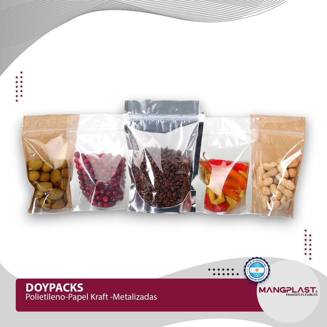 Cinco bolsas stand-up transparentes y de papel kraft rellenas de muestras de alimentos.