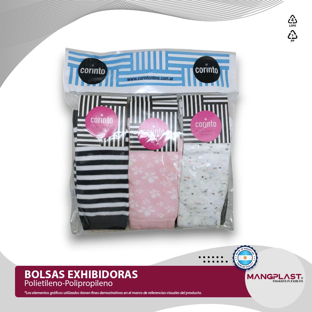 Bolsa con tres prendas interiores estampadas para mujer. Presentada en una bolsa de plástico transparente con etiqueta.