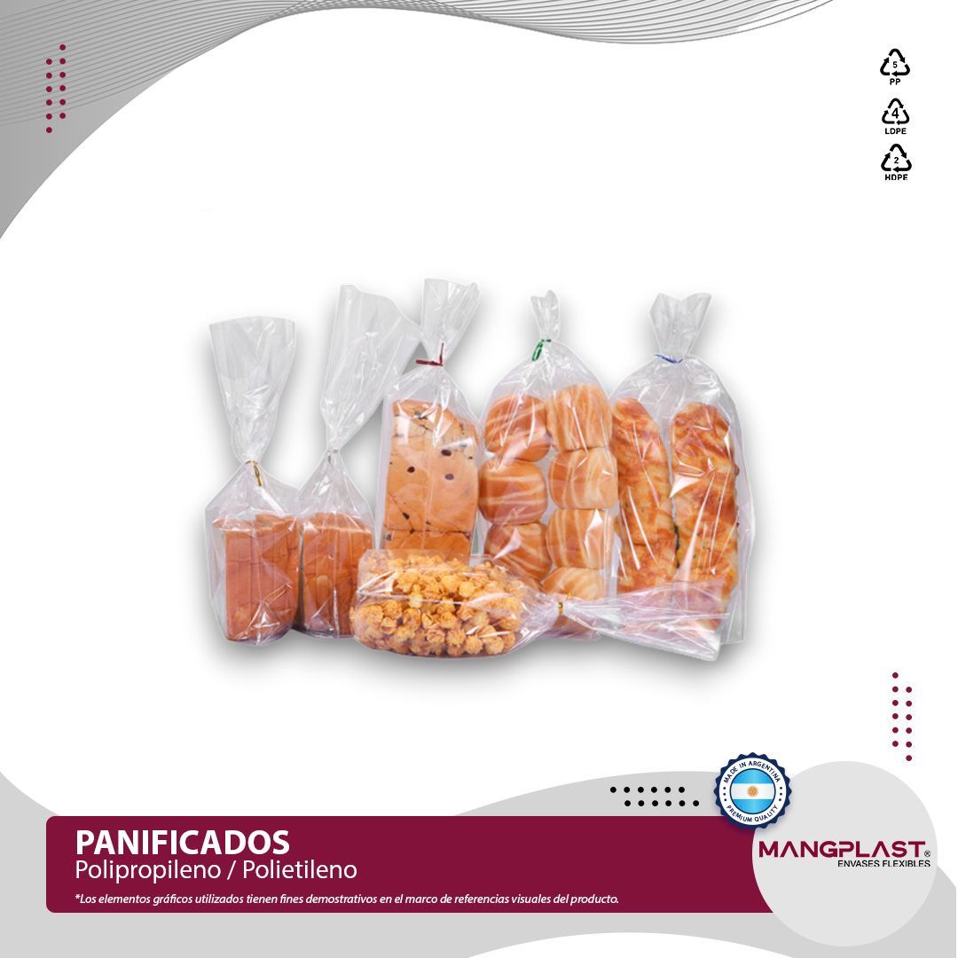 Bolsas de productos horneados, incluidos pan y pasteles, se muestran sobre un fondo blanco.