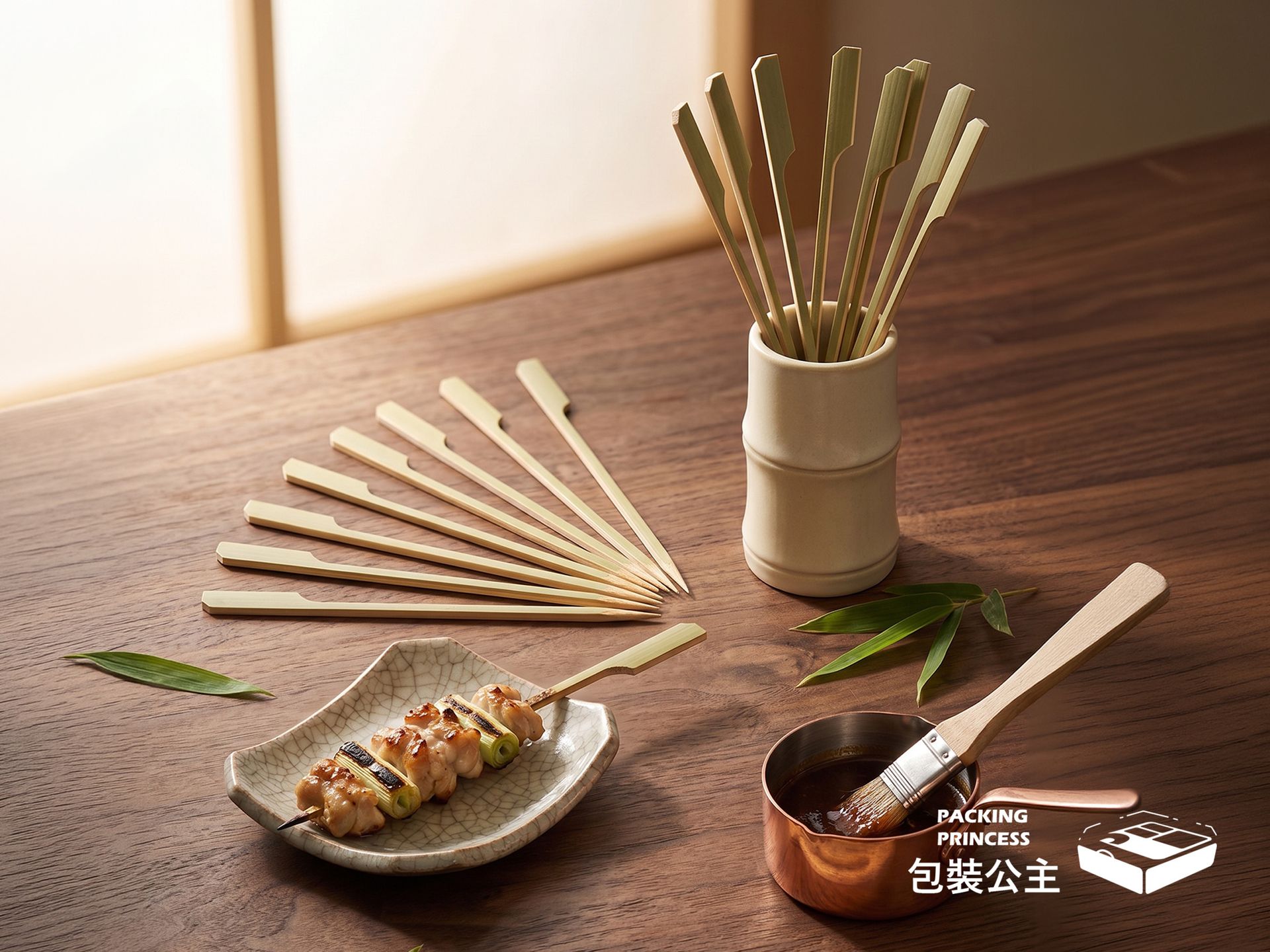 鐵砲串 | 15cm 雙色竹叉 天然竹叉 燒烤愛用 (25...，多支 15 公分雙色鐵砲串呈扇形展開展示，凸顯天然竹質與燒烤串燒專用設計。