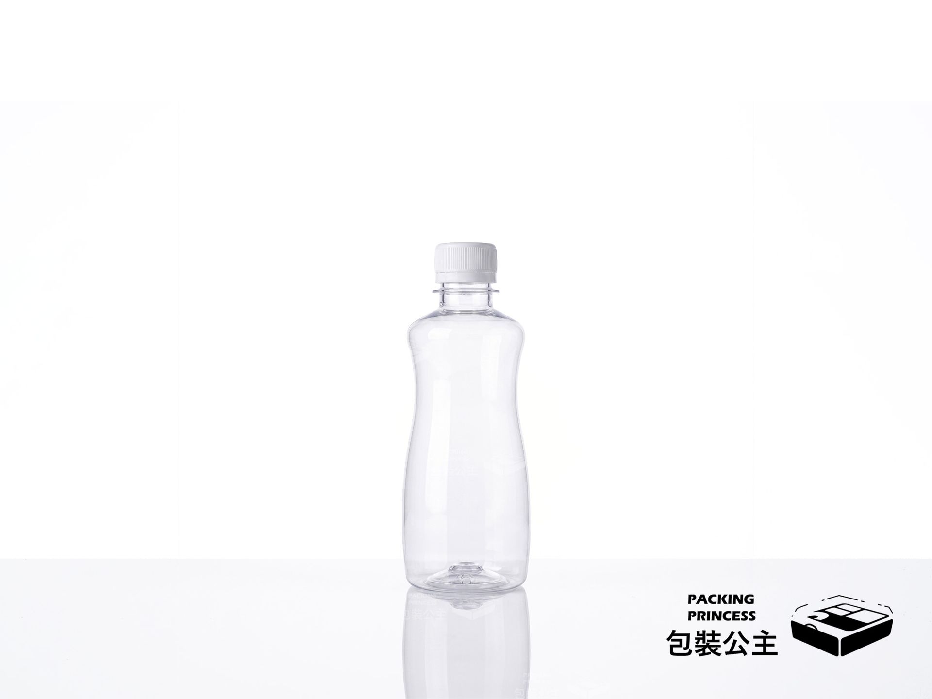 曲線瓶系列,透明簡約設計,適合各種冷泡茶、果汁飲品外帶,為店家提供實用的包裝方案。