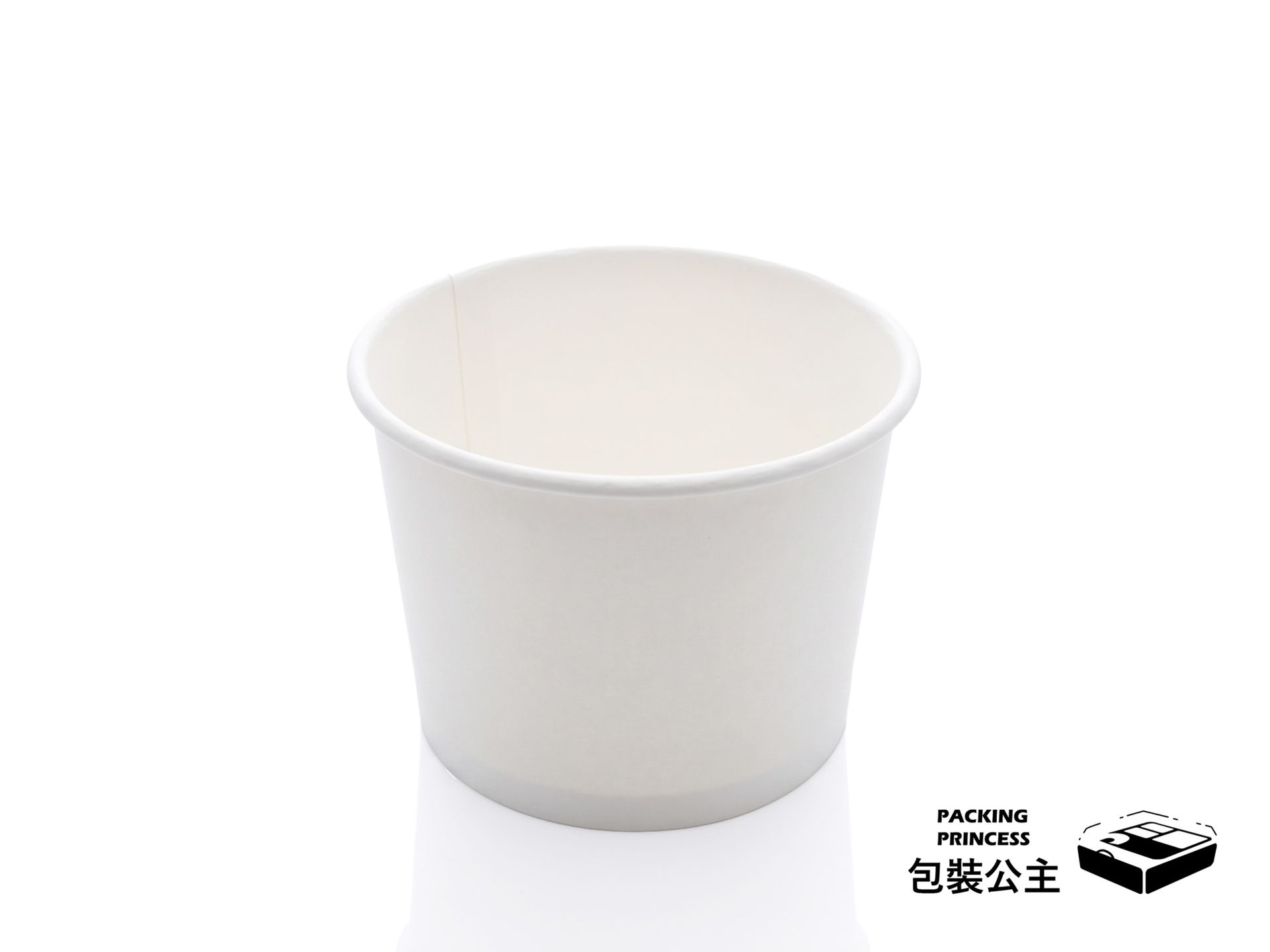 520cc 白色無印刷紙湯杯，經典款式設計，適合作為各式熱湯或外帶餐點的容器選擇。