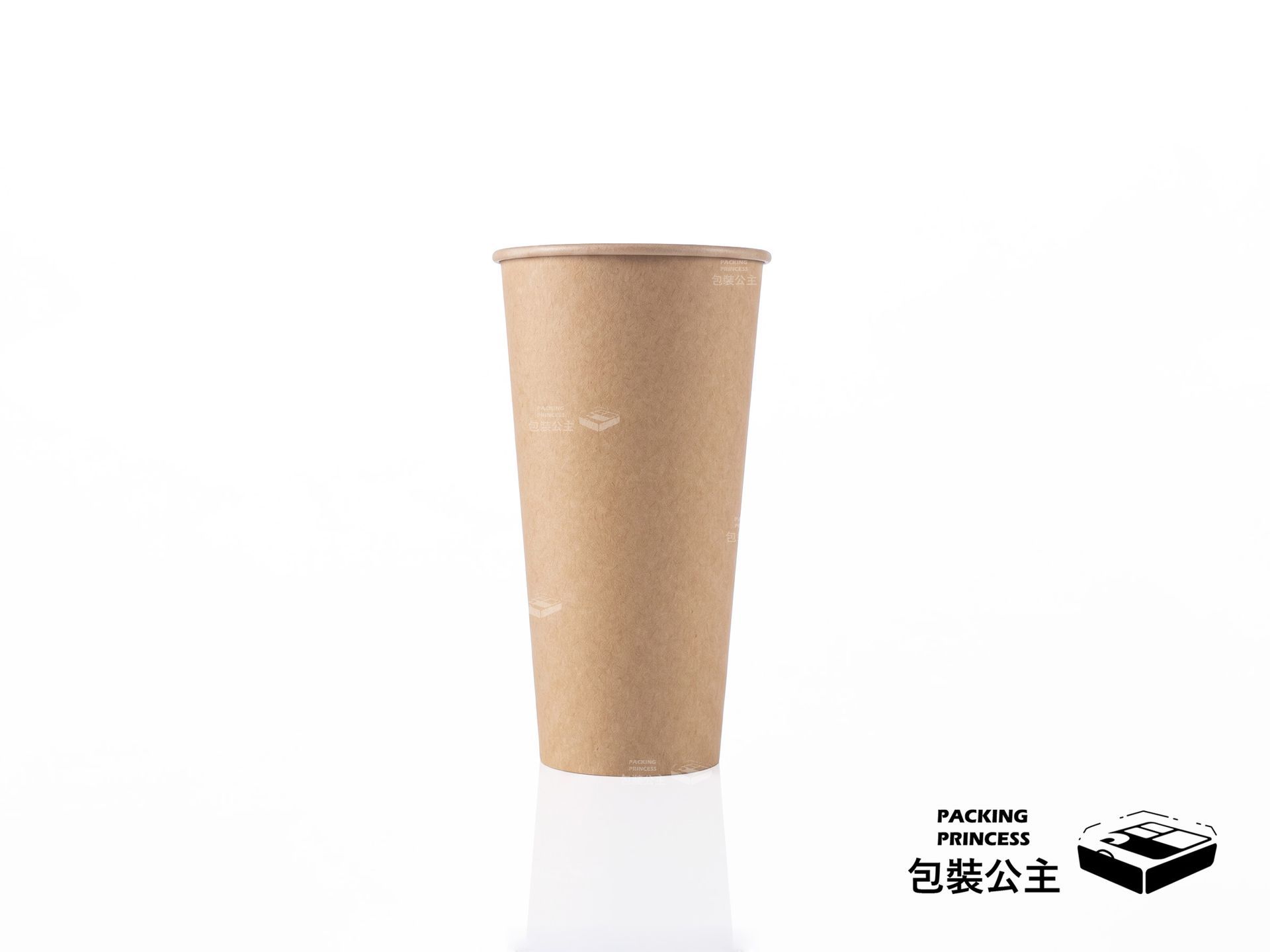 單層冷熱共用紙杯，660cc 牛皮紙杯，單品直立展示，適合作為手搖飲品與咖啡外帶紙杯。
