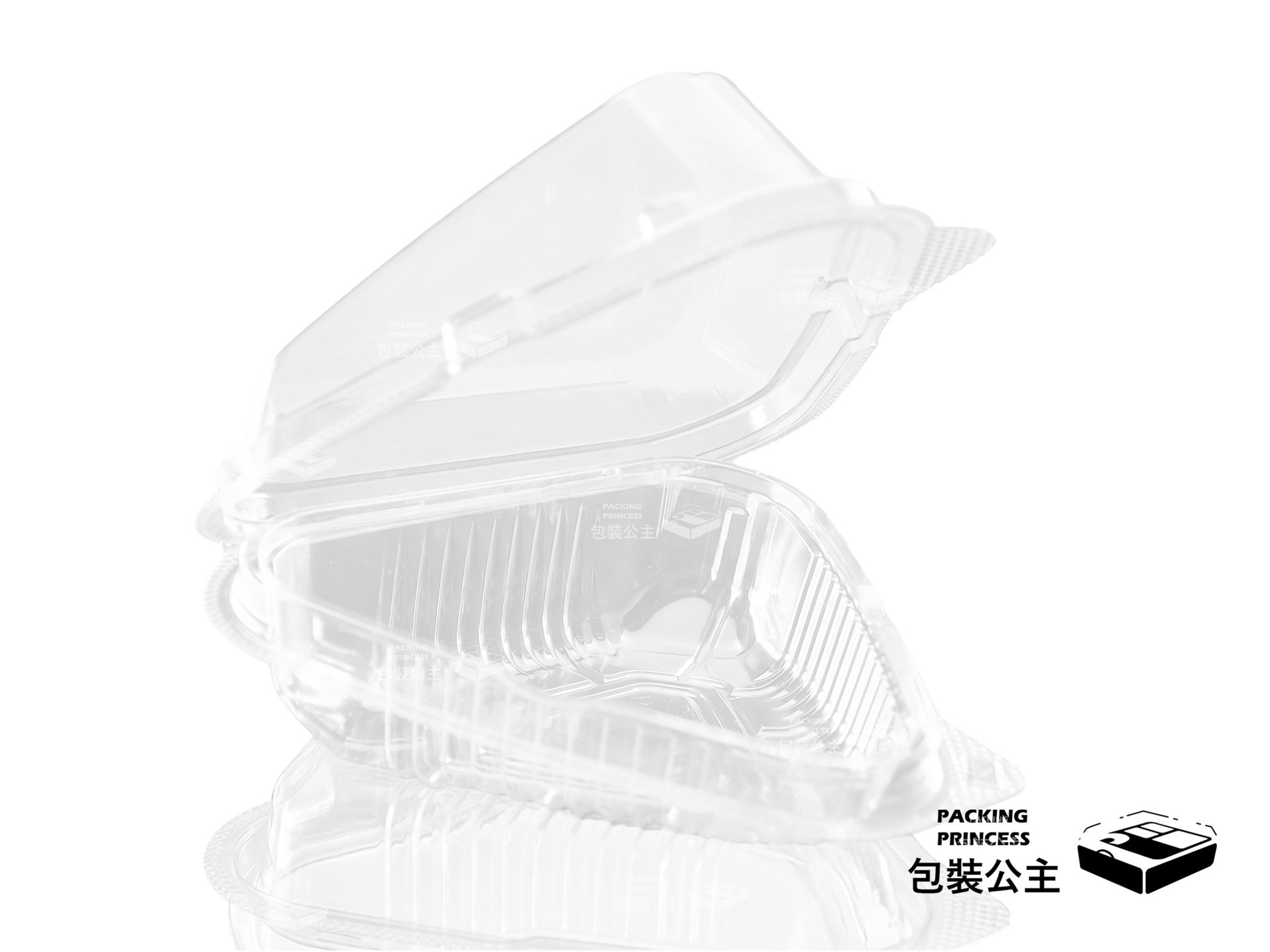 AP-01GS 職人級日式三角飯糰盒，日本製高透明一體式自扣塑料盒，烘焙坊甜點與日式輕食外帶專用免洗包裝盒。