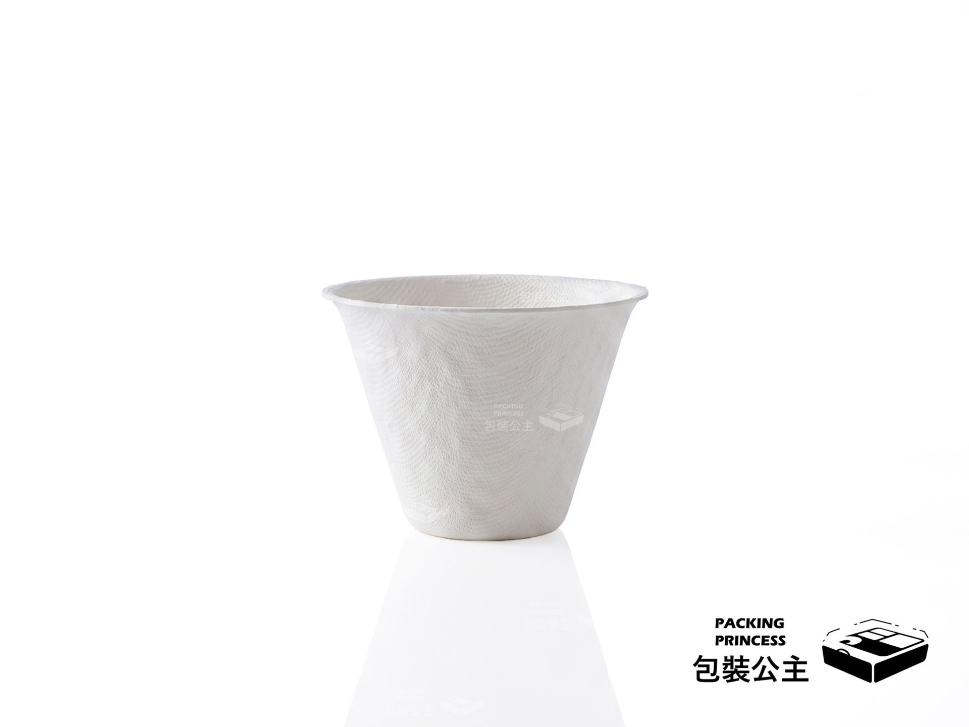 GIC-03 環保紙漿冰淇淋杯，採用天然材質，手感良好，適合作為冰品外帶的環保容器選擇。