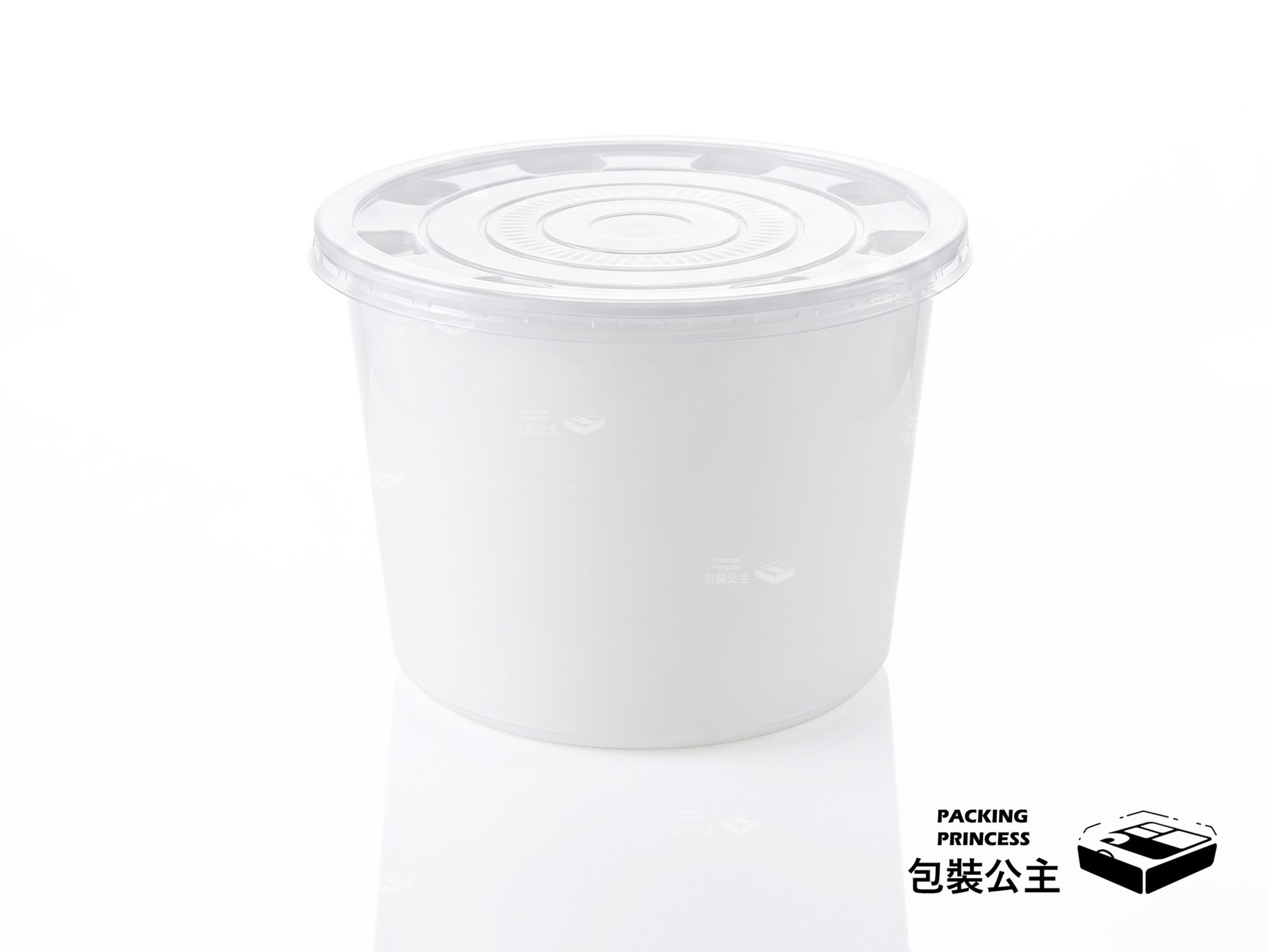 P2000 | 白色塑膠碗 2000c.c 可微波 大容量塑膠碗,單品白色碗身正面展示,提供餐飲外帶大容量湯品與火鍋容器選擇。