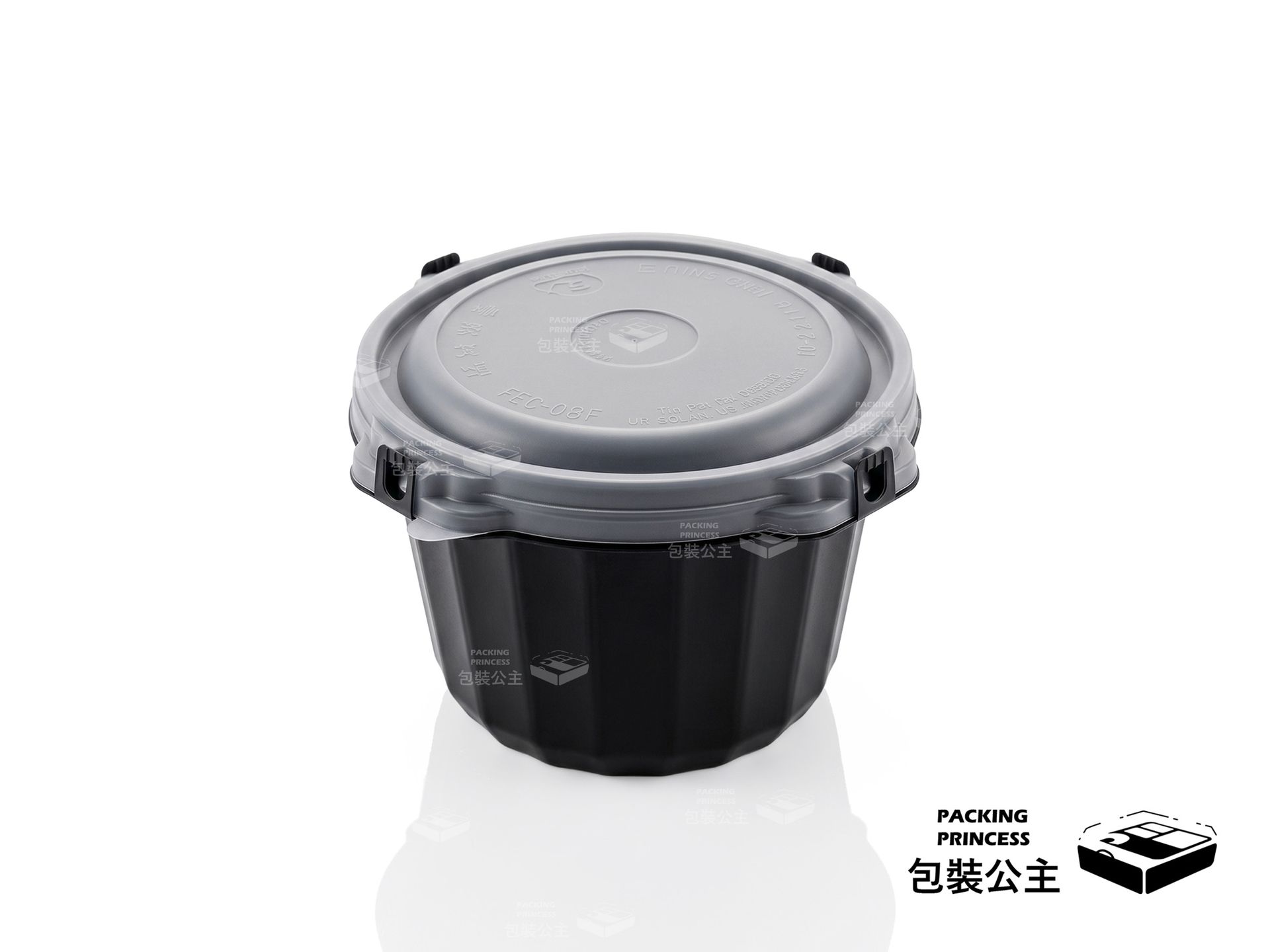 RBC-04 自扣式湯碗，容量 1500cc，特殊免膠帶設計，提供湯品外帶更為便利的結構方案。