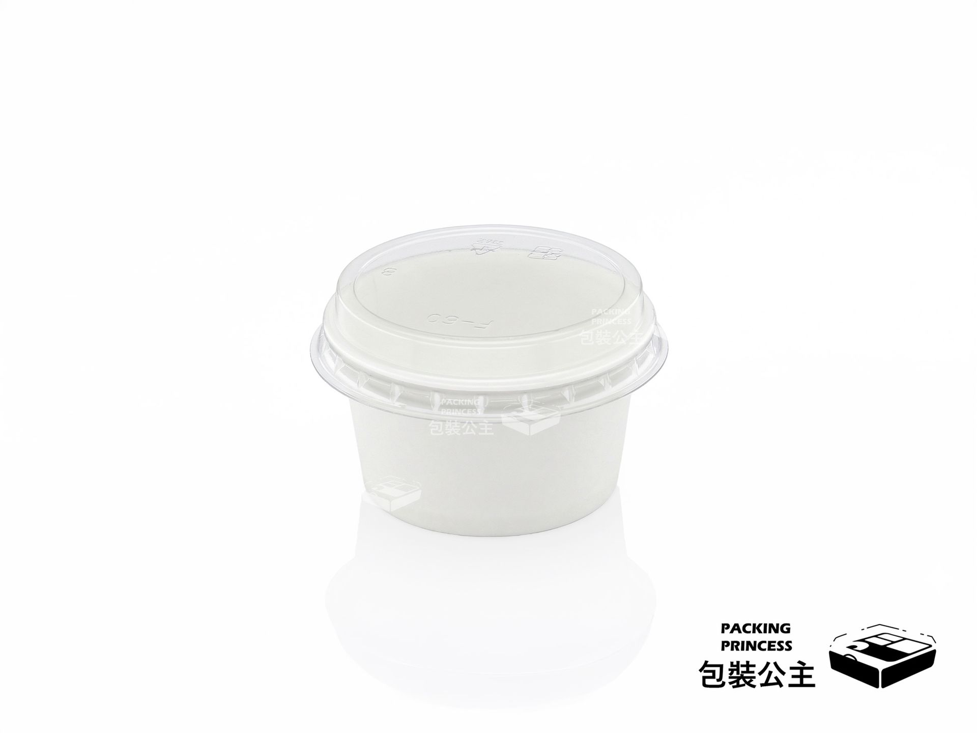 T260 紙製醬料杯 (75cc)：2.6盎司小容量設計，搭配透明連體蓋，適合外帶少量沾醬、辣油或精緻小菜
