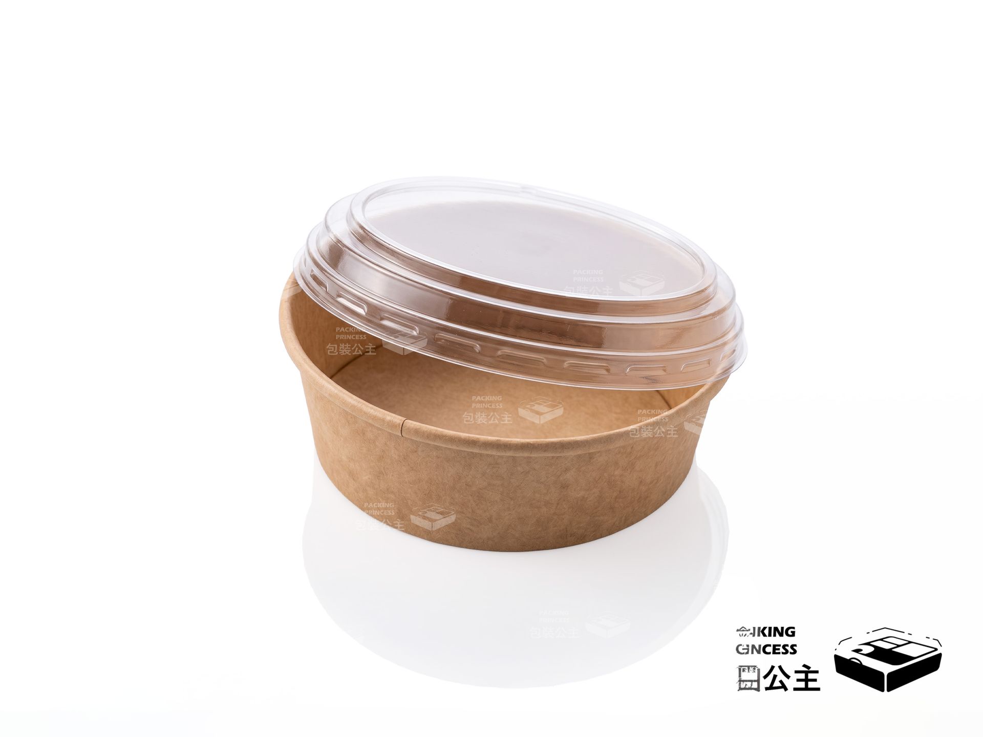 TH-750K 牛皮紙圓碗,搭配易堆疊透明蓋,提供餐點展示效果與穩固堆疊功能。