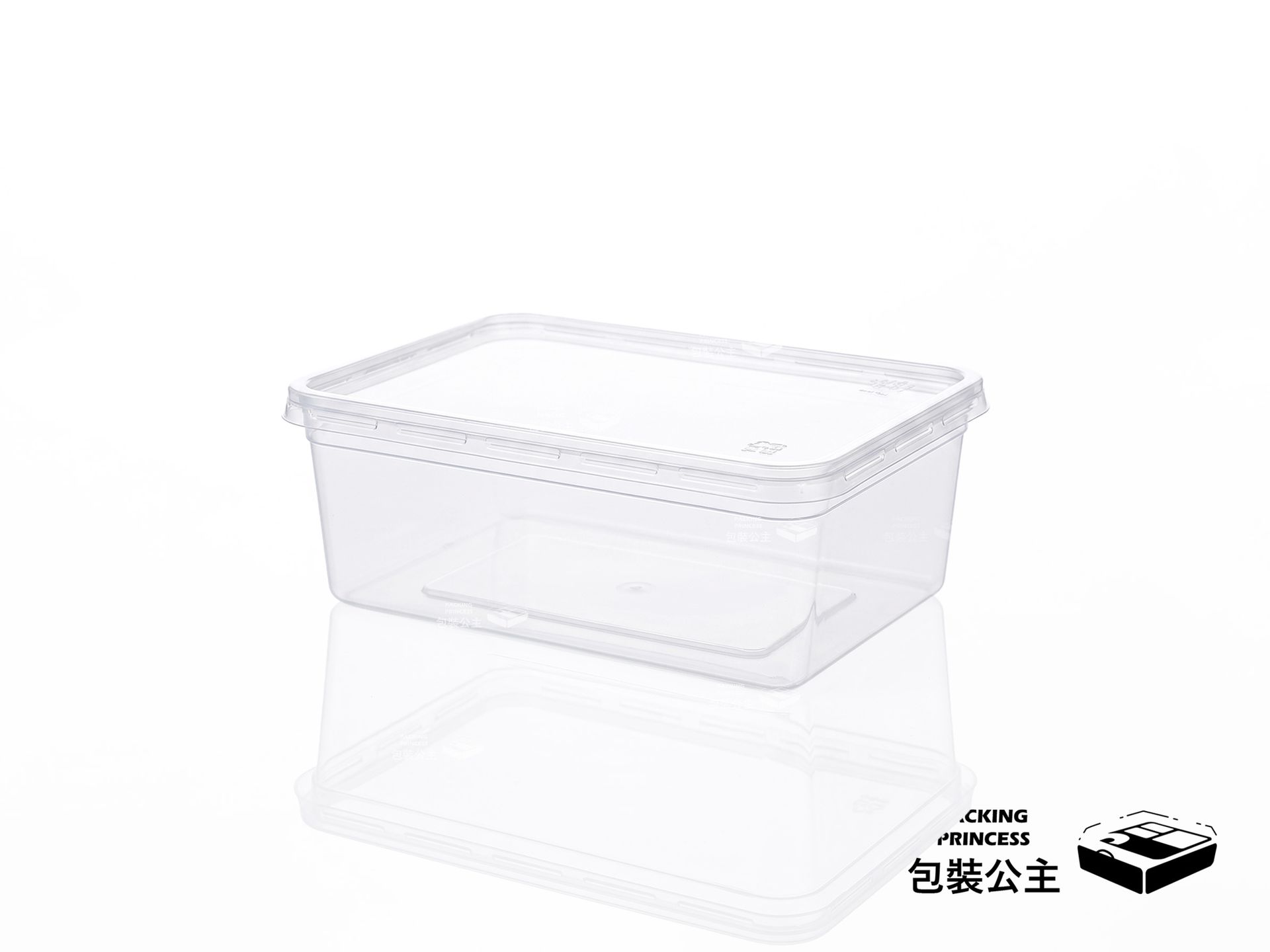 CPK | 0.7公升保鮮盒 透明餅乾盒 塑膠保鮮盒，單品正面透光展示，提供烘焙坊與甜點店大容量透明外帶容器選擇。