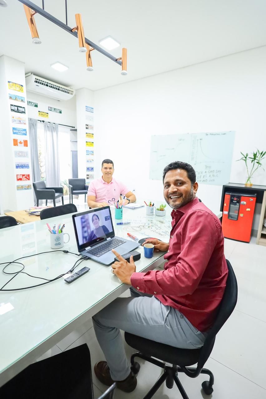 Hammads English Office