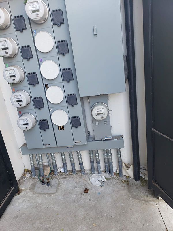 ELECTRICISTAS