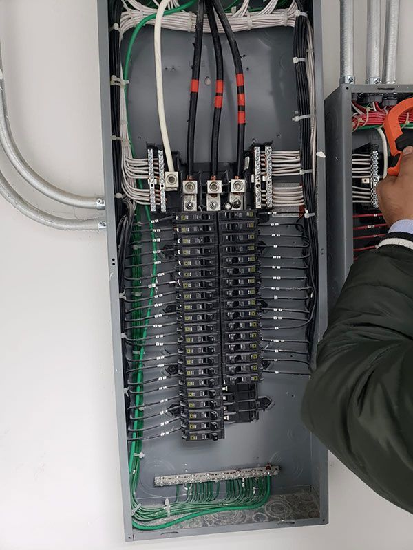 ELECTRICISTAS