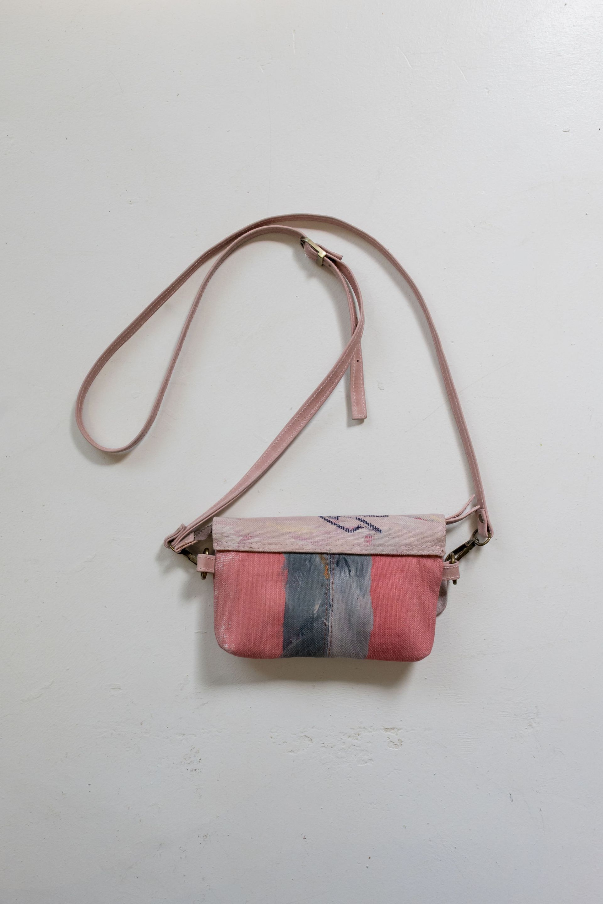Beau Sling Bag