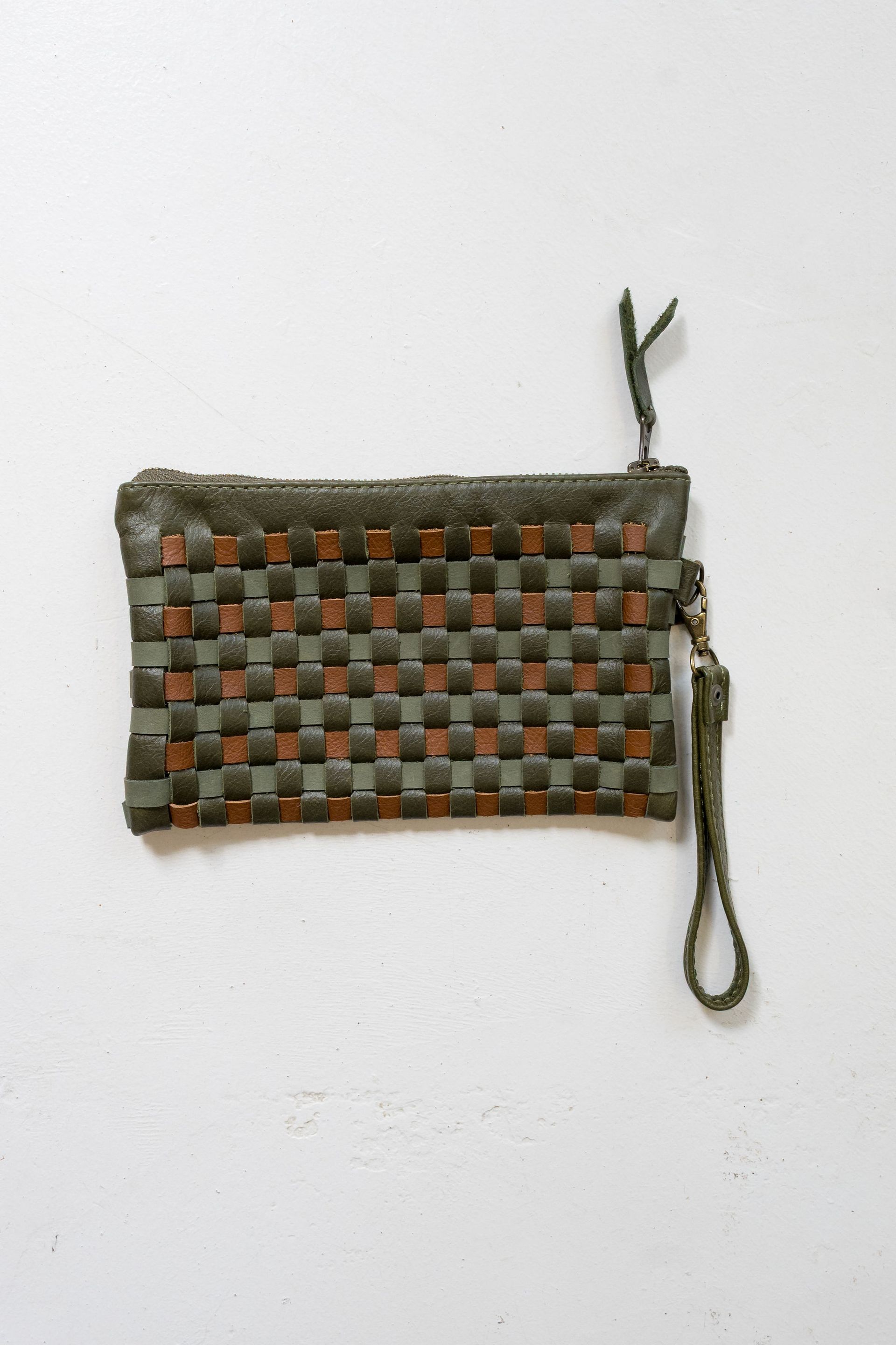 Beryl Clutch Bag 13