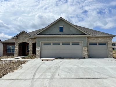 Experience the Pinnacle of Homebuilding with Rave Homes in Columbia, MO.
