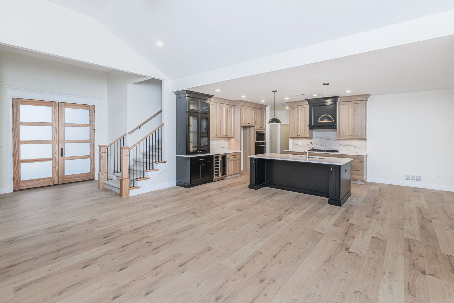 Columbia’s Premier Custom Home Builder: Rave Homes’ Legacy of Excellence.