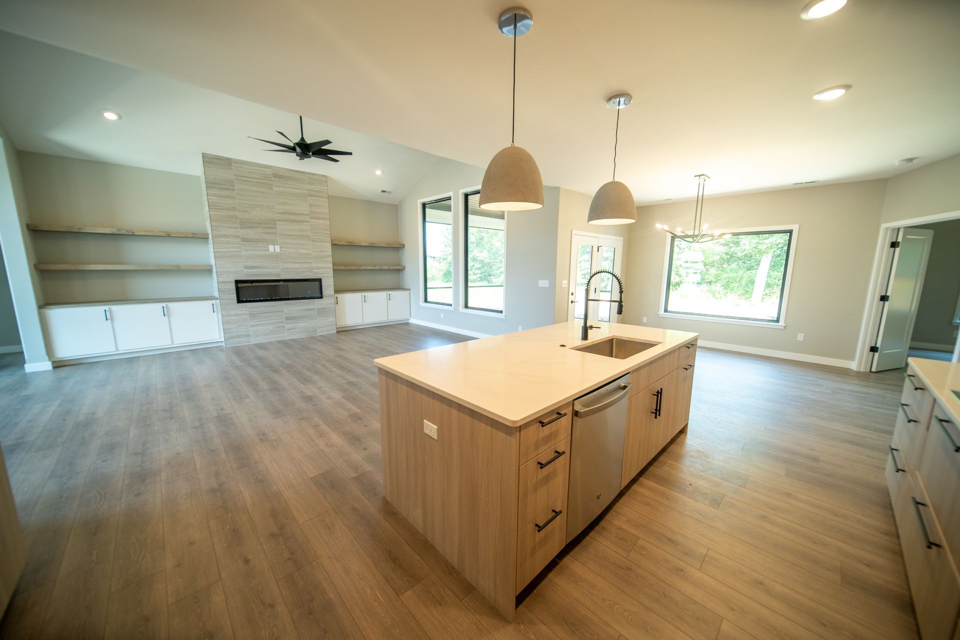 Columbia, MO Families Trust Rave Homes to Build Their Beautiful New Residences.