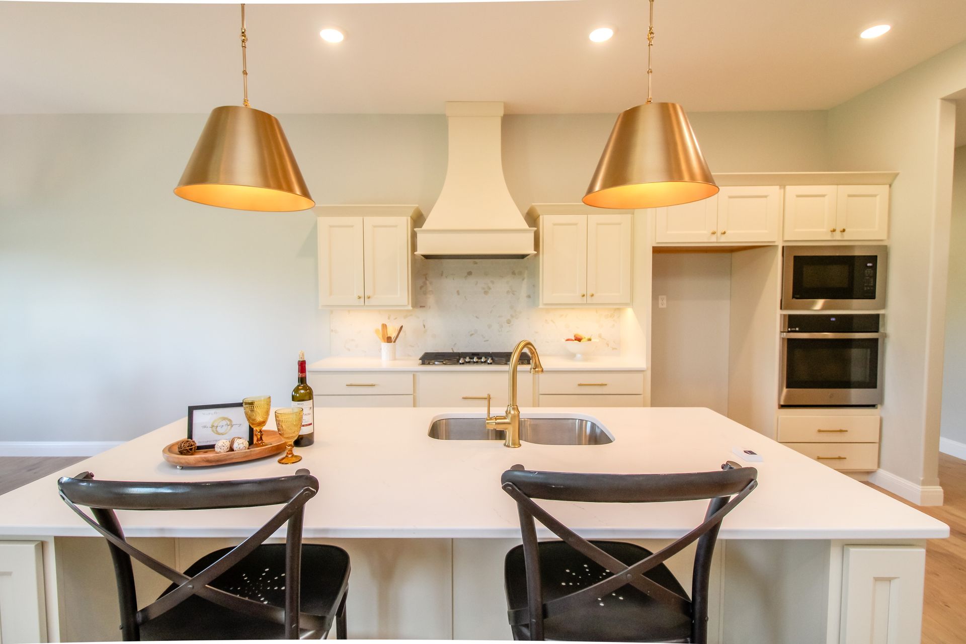 Your Columbia Oasis Awaits: Crafted by Rave Homes.