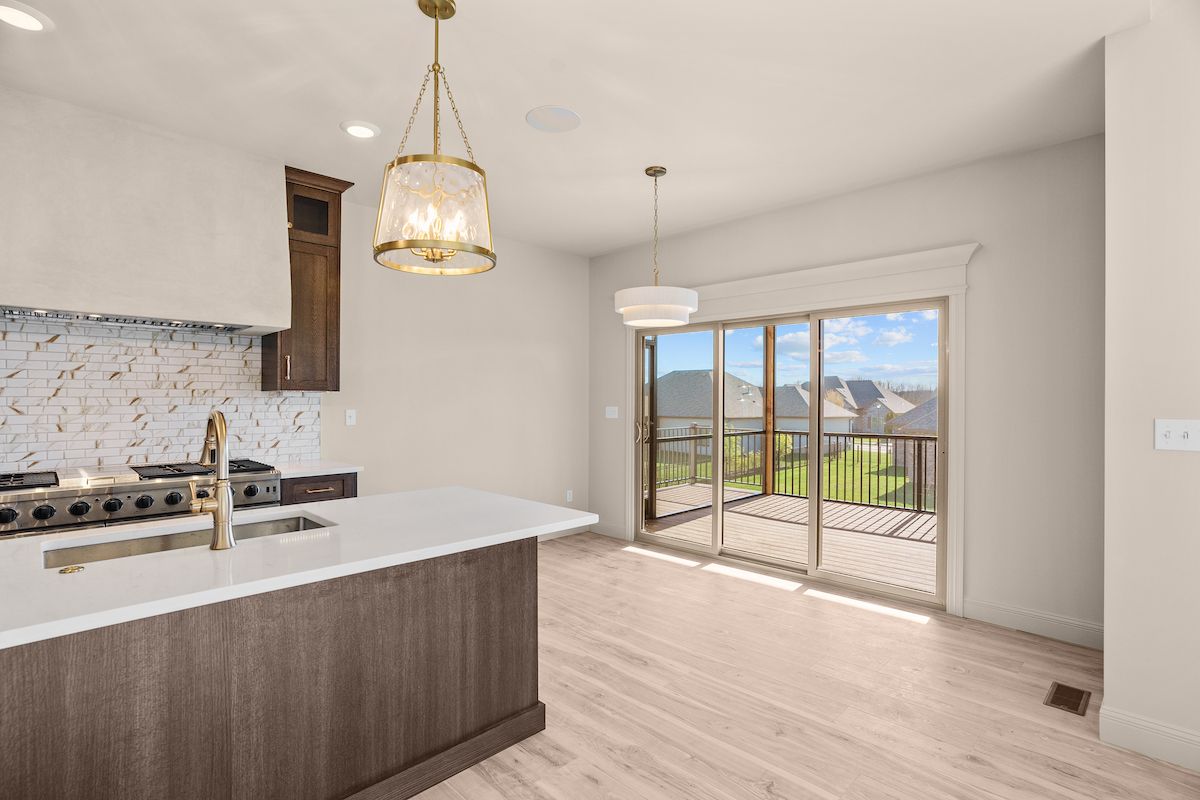 Should You Build a Custom Home or Buy in the Market? Learn From Our Mid-MO Contractors.