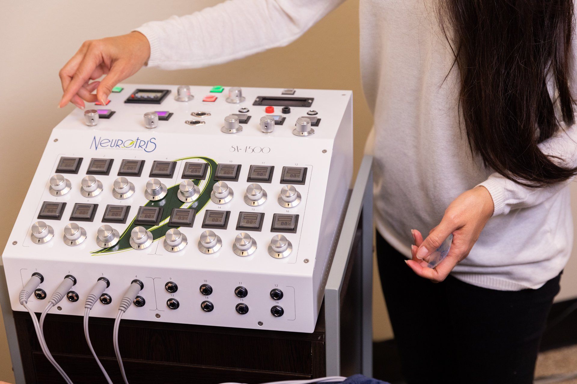 NeurotriS SX4500 for non-invasive face and body toning without surgery.
