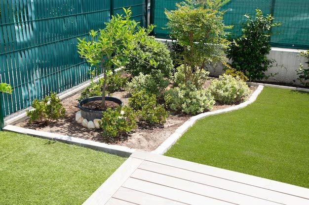 Commercial landscaping