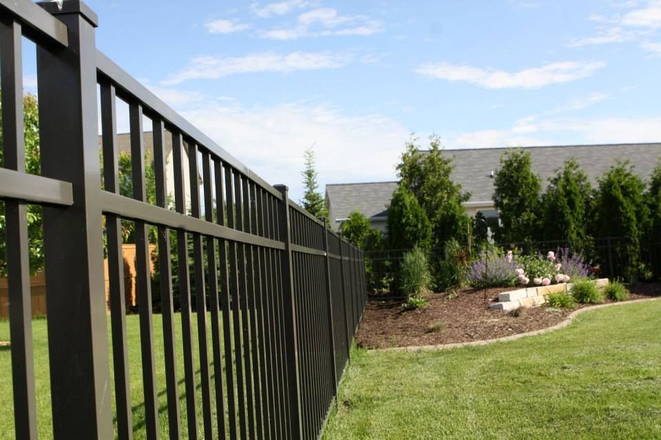 aluminum fence installation in Middleton, Wisconsin